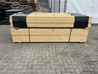 Ca. 35x Houten balken